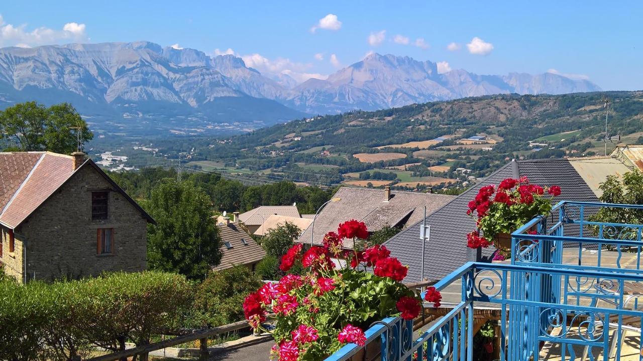 Hotel Les Fauvettes Saint-Leger-les-Melezes Exterior foto