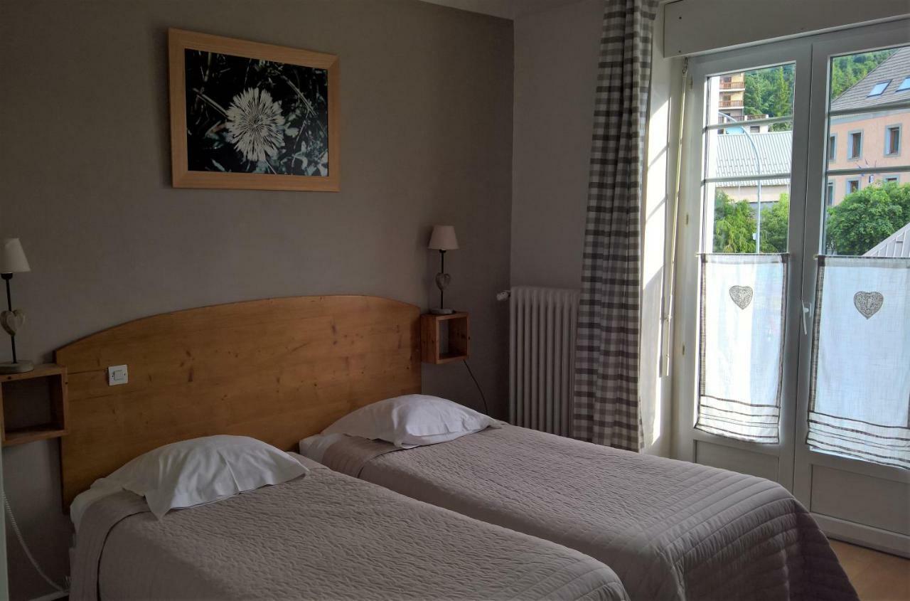 Hotel Les Fauvettes Saint-Leger-les-Melezes Exterior foto
